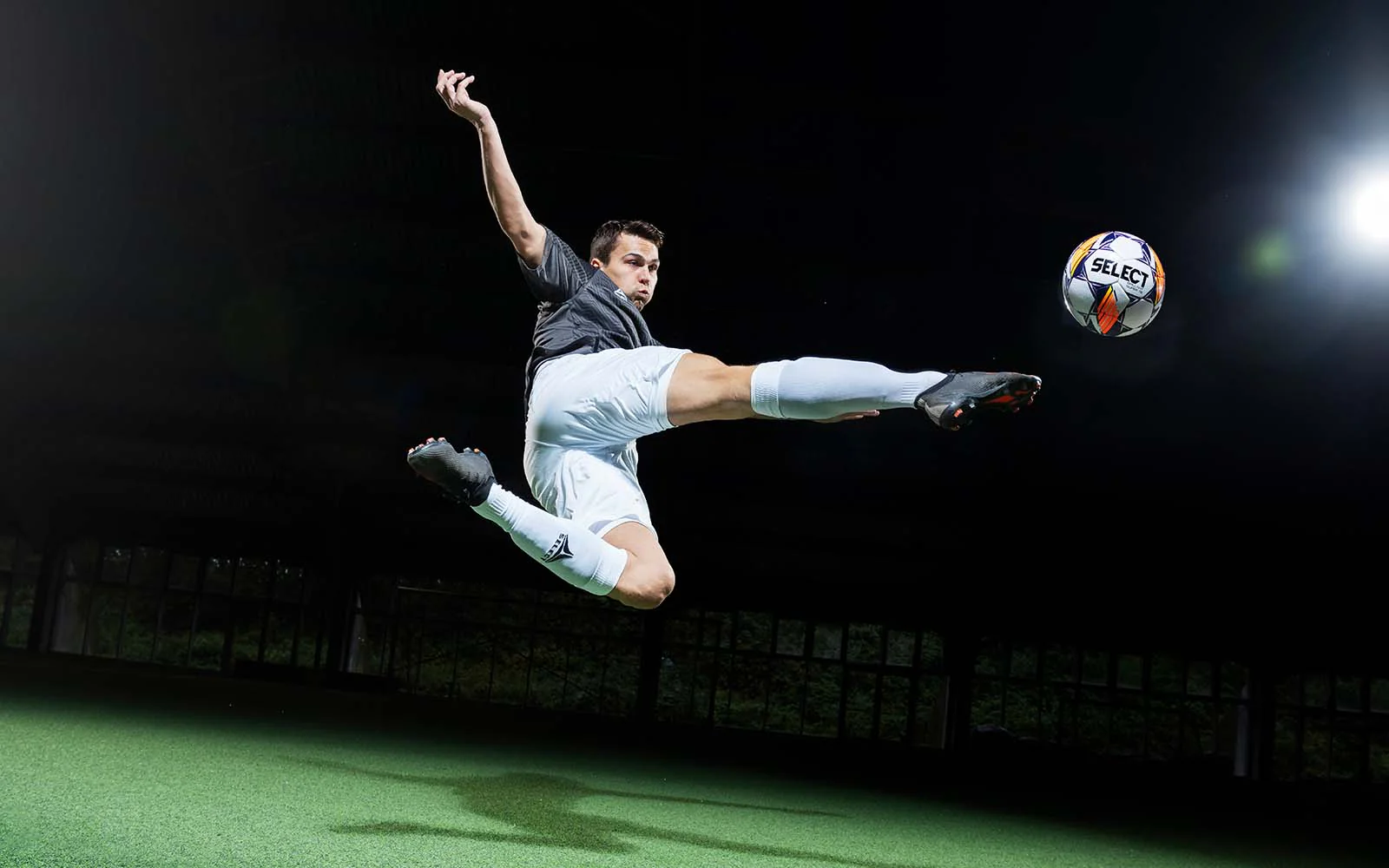 令人充满期 令人充满期